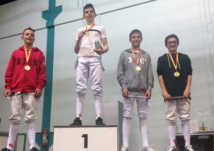 Theo B podium Geneve 16.jpg